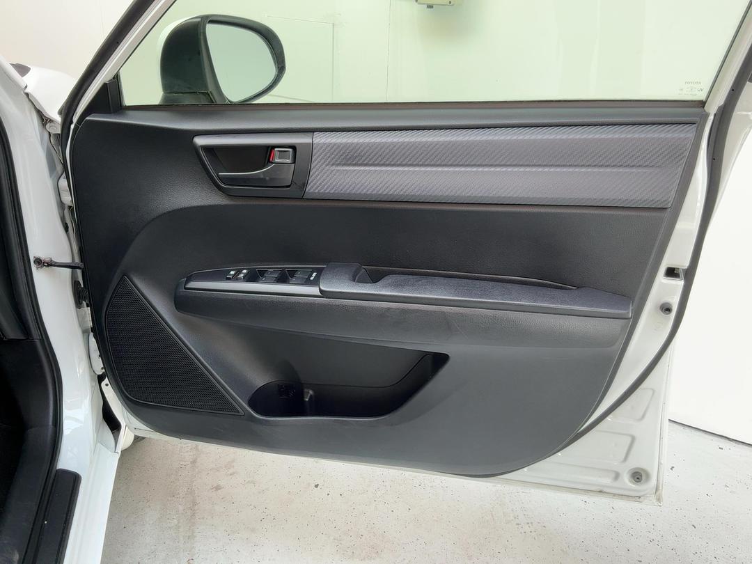 Photo '15' of Toyota Corolla