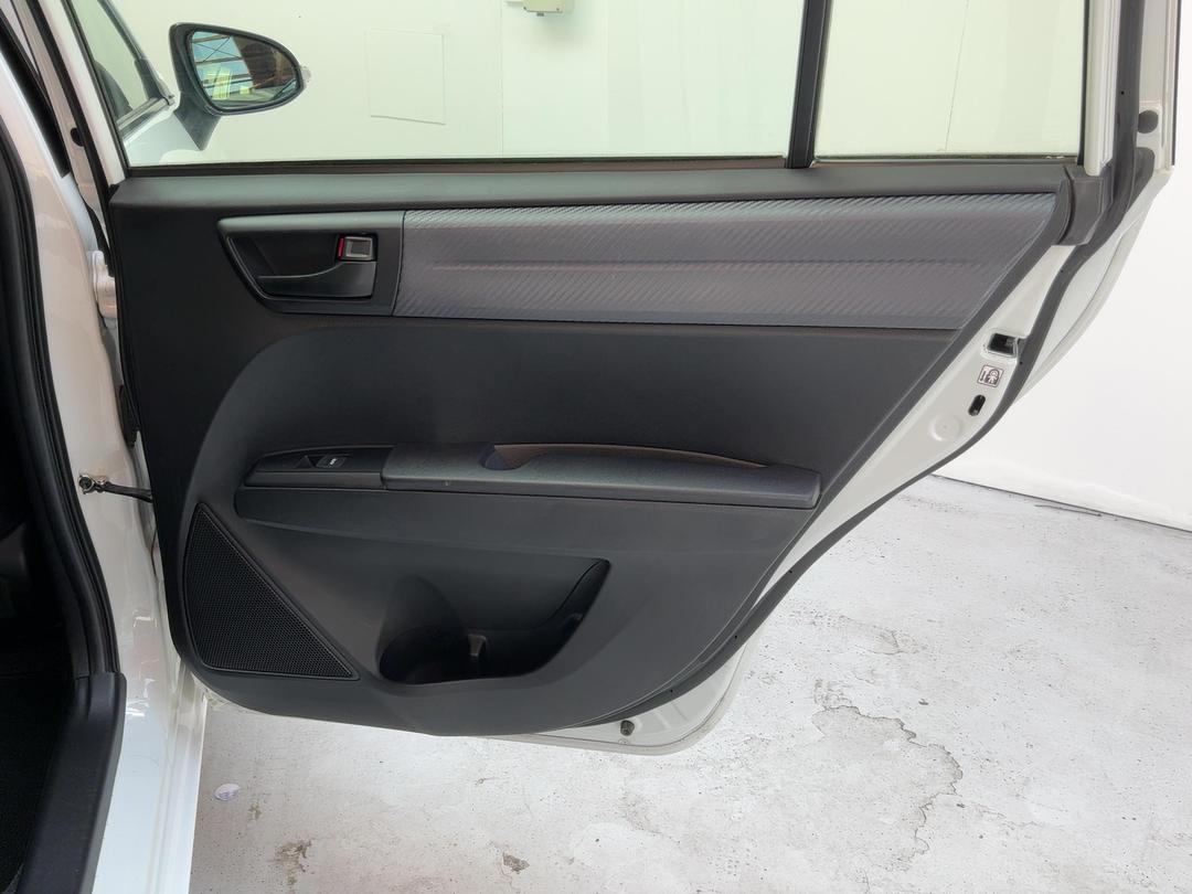 Photo '19' of Toyota Corolla