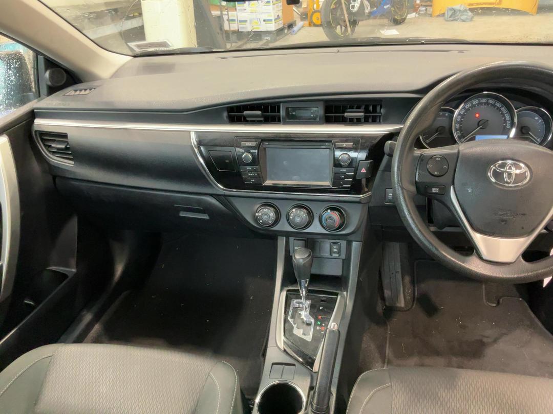 Photo '14' of Toyota Corolla GX Photo '14' of Toyota Corolla GX