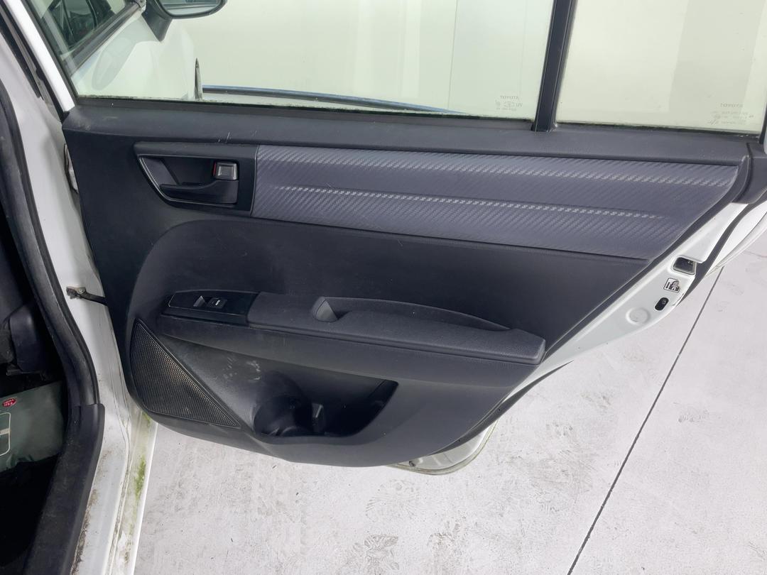 Photo '19' of Toyota Corolla
