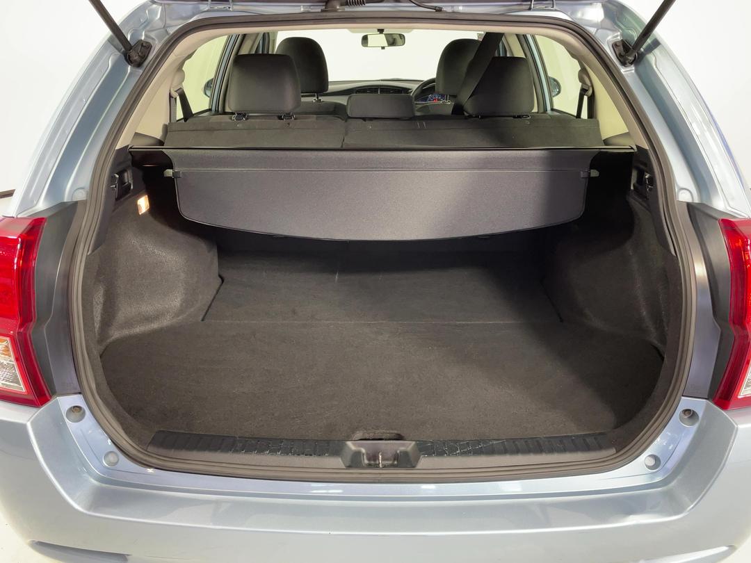 Photo '14' of Toyota Corolla Fielder