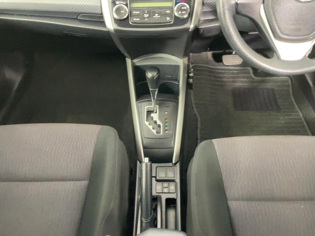 Photo '18' of Toyota Corolla Fielder