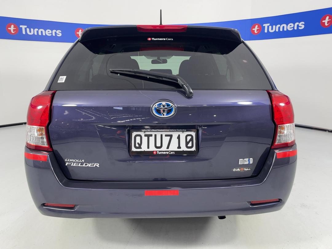Photo '6' of Toyota Corolla Fielder