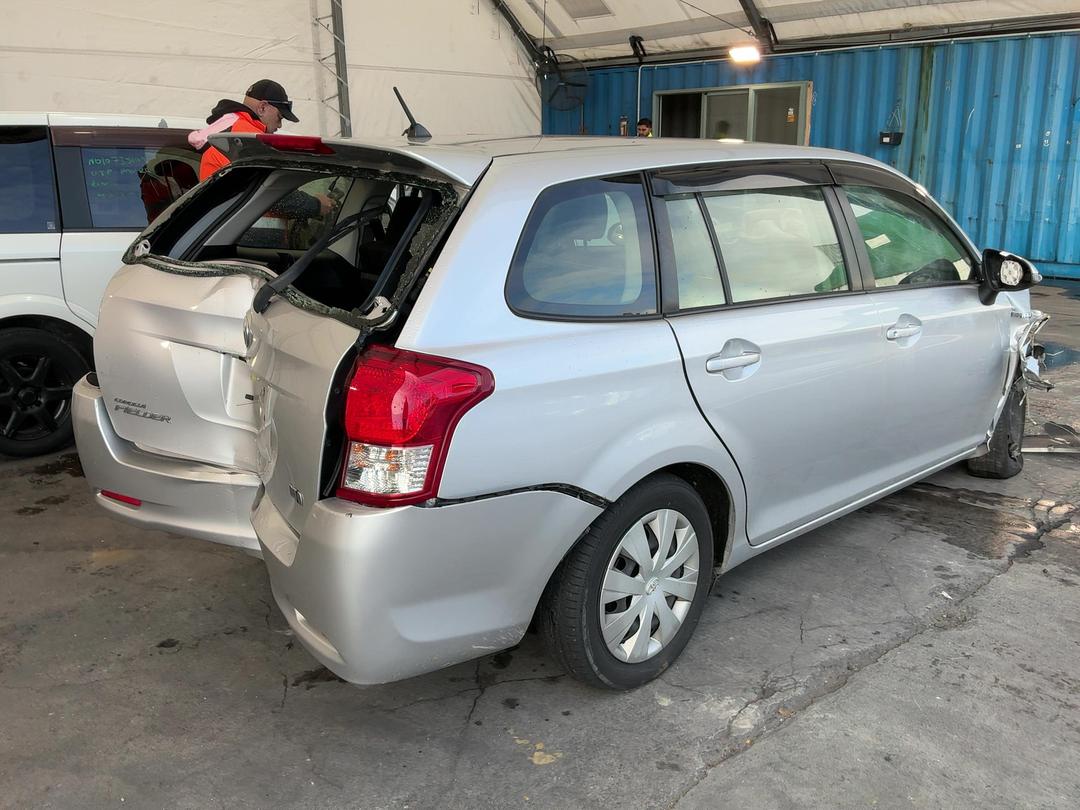 Photo '14' of Toyota Corolla Fielder Photo '14' of Toyota Corolla Fielder