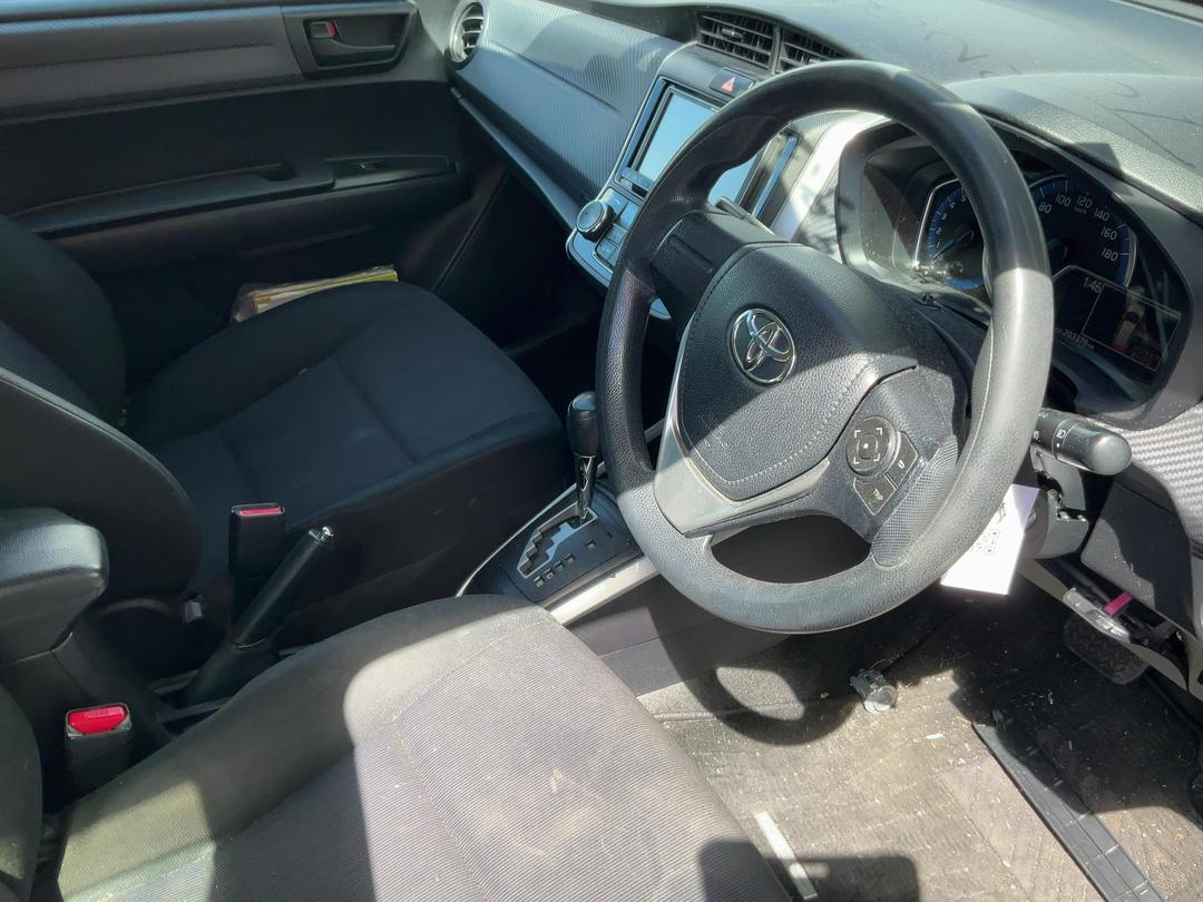 Photo '18' of Toyota Corolla Fielder