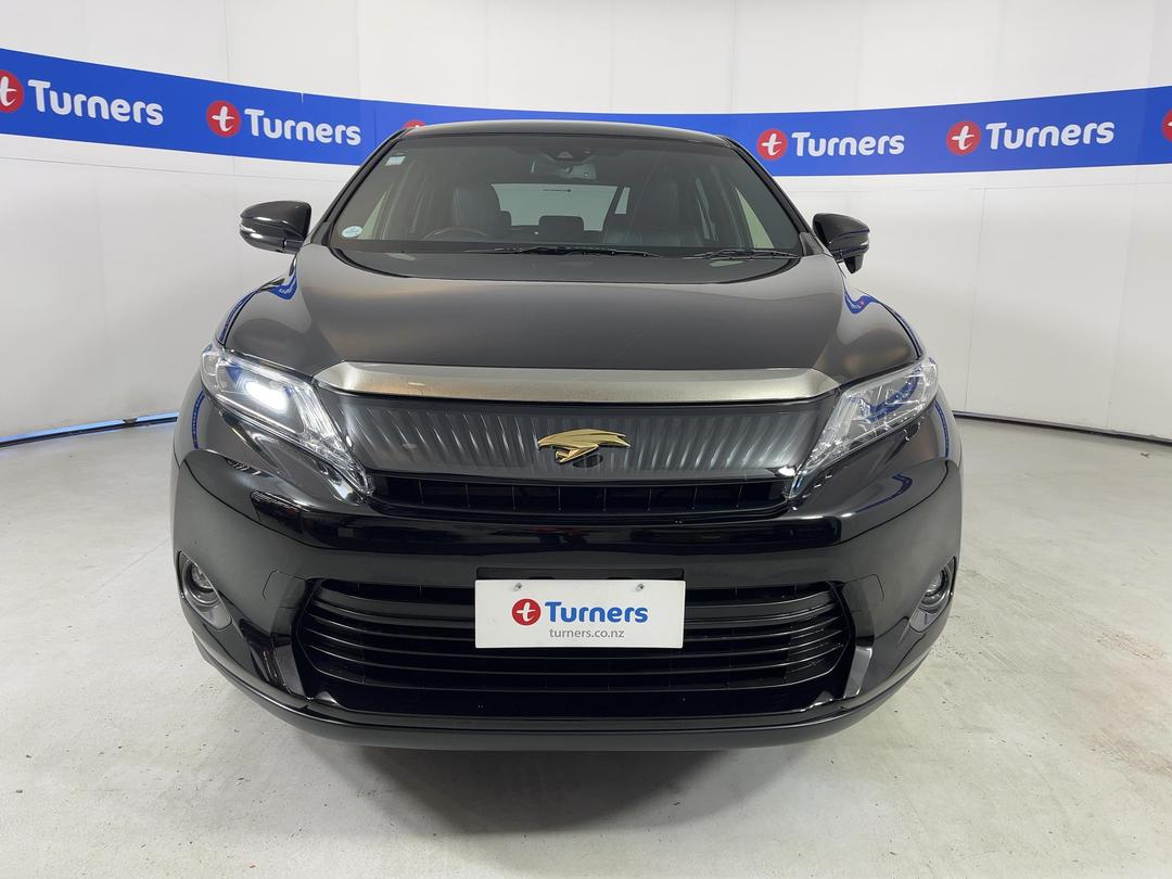 Photo '2' of Toyota Harrier