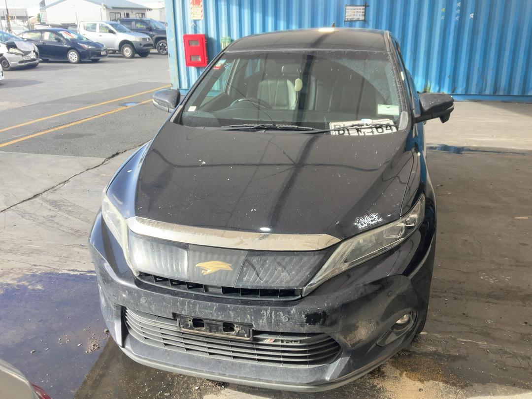 Photo '5' of Toyota Harrier Photo '5' of Toyota Harrier