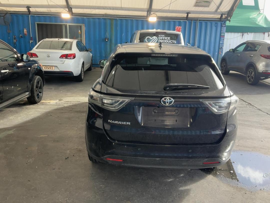 Photo '12' of Toyota Harrier Photo '12' of Toyota Harrier