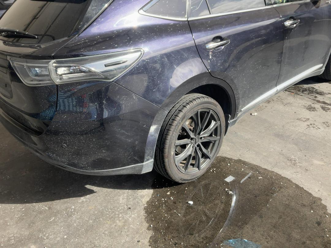 Photo '14' of Toyota Harrier Photo '14' of Toyota Harrier