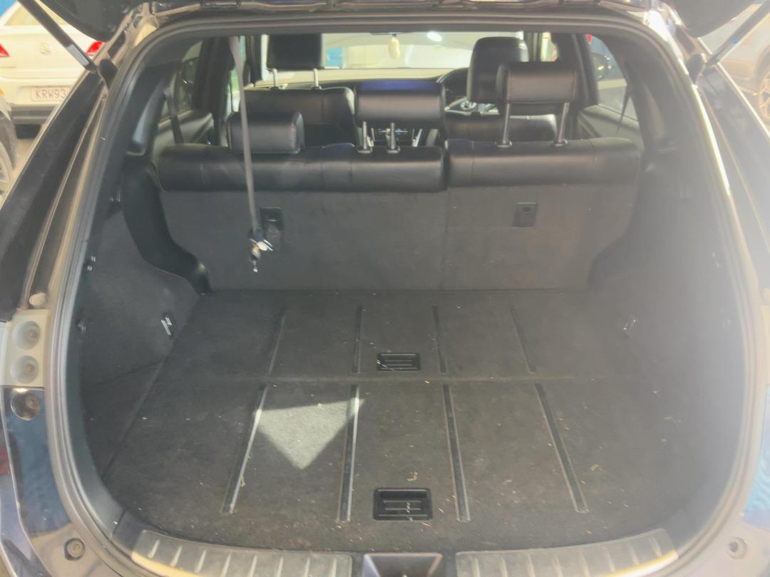 Photo '24' of Toyota Harrier Photo '24' of Toyota Harrier