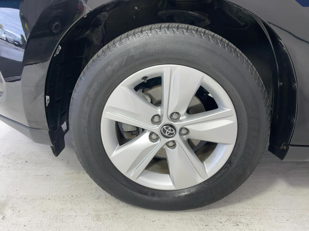 Photo '10' of Toyota Harrier