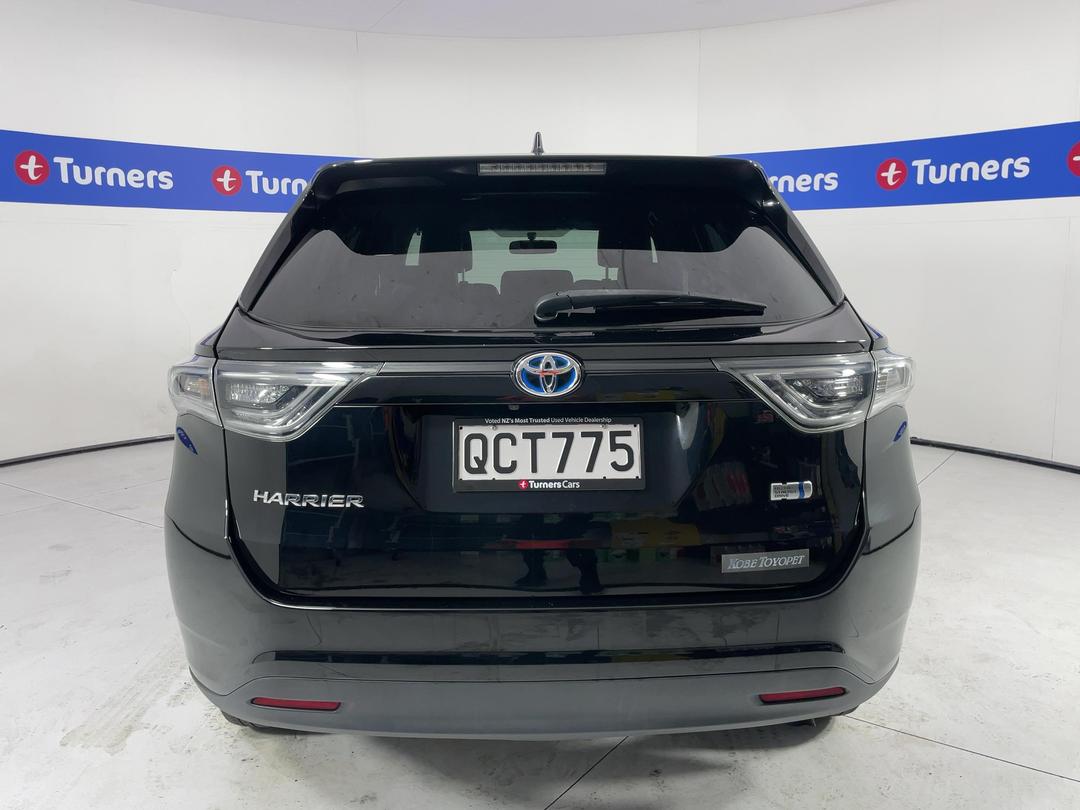 Photo '6' of Toyota Harrier