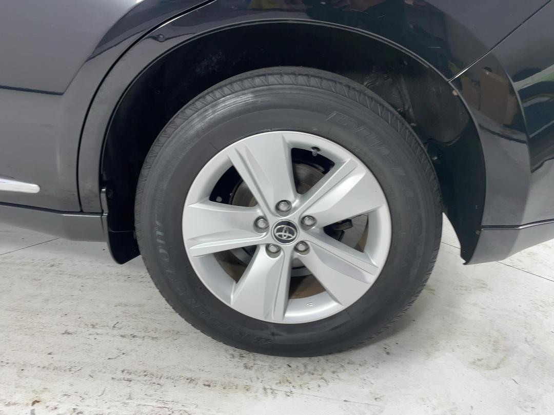 Photo '11' of Toyota Harrier