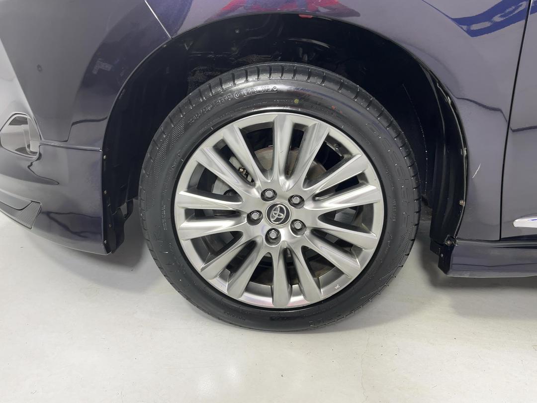 Photo '10' of Toyota Harrier