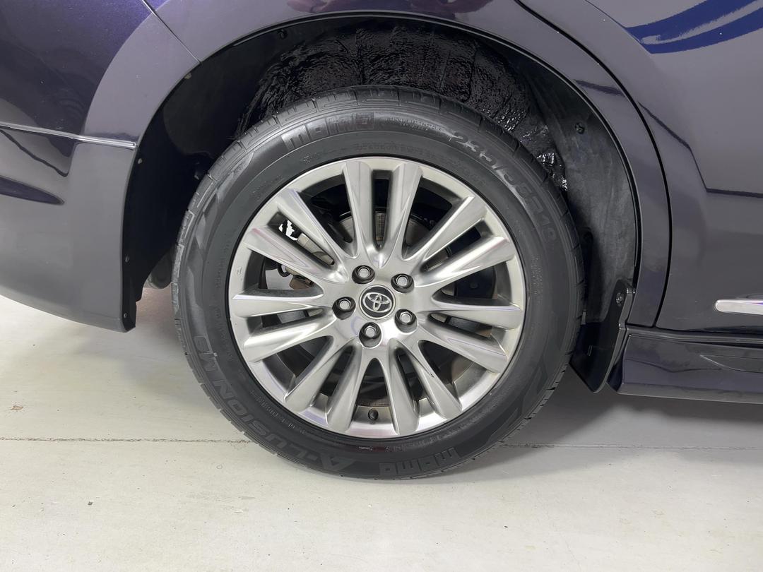Photo '12' of Toyota Harrier
