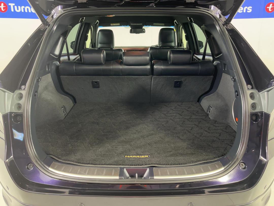 Photo '14' of Toyota Harrier