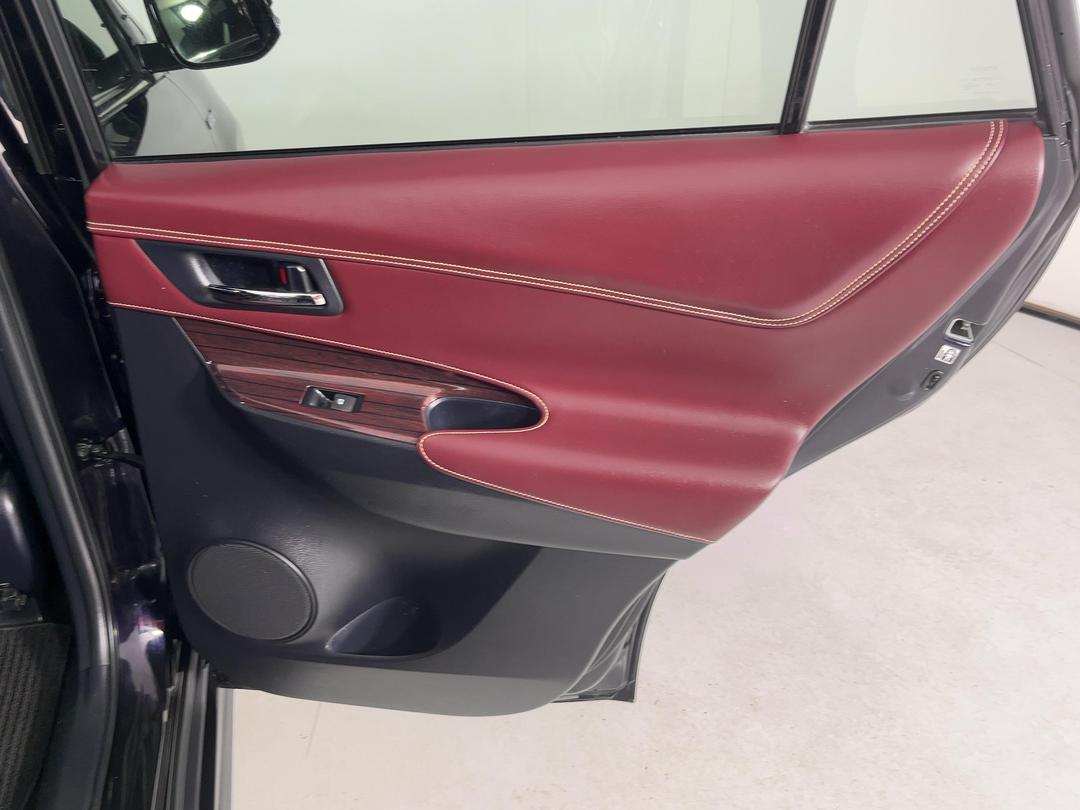 Photo '19' of Toyota Harrier