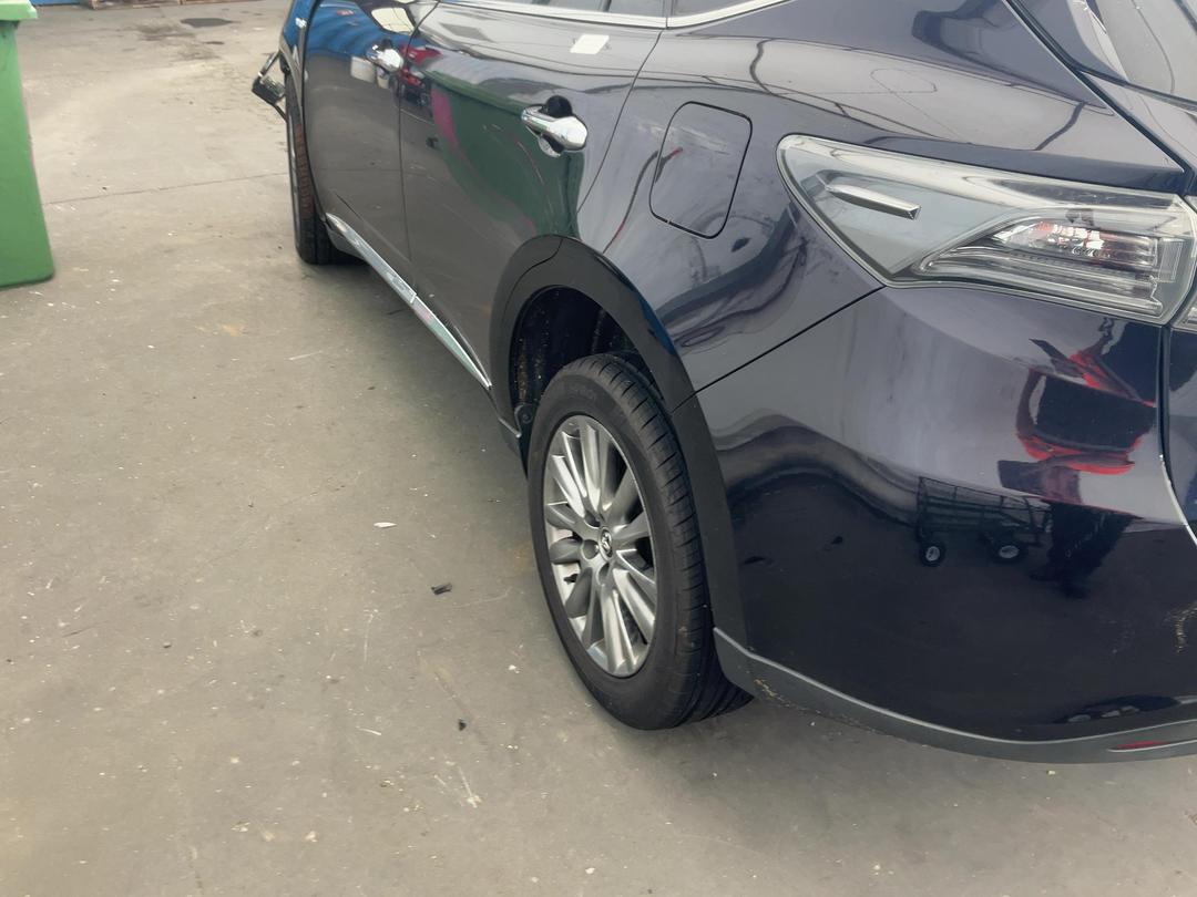 Photo '13' of Toyota Harrier Photo '13' of Toyota Harrier
