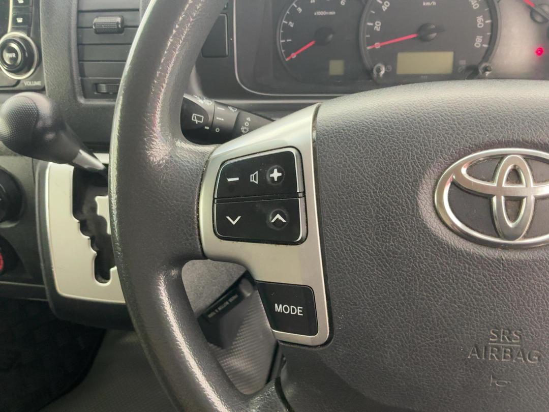 Photo '22' of Toyota Hiace