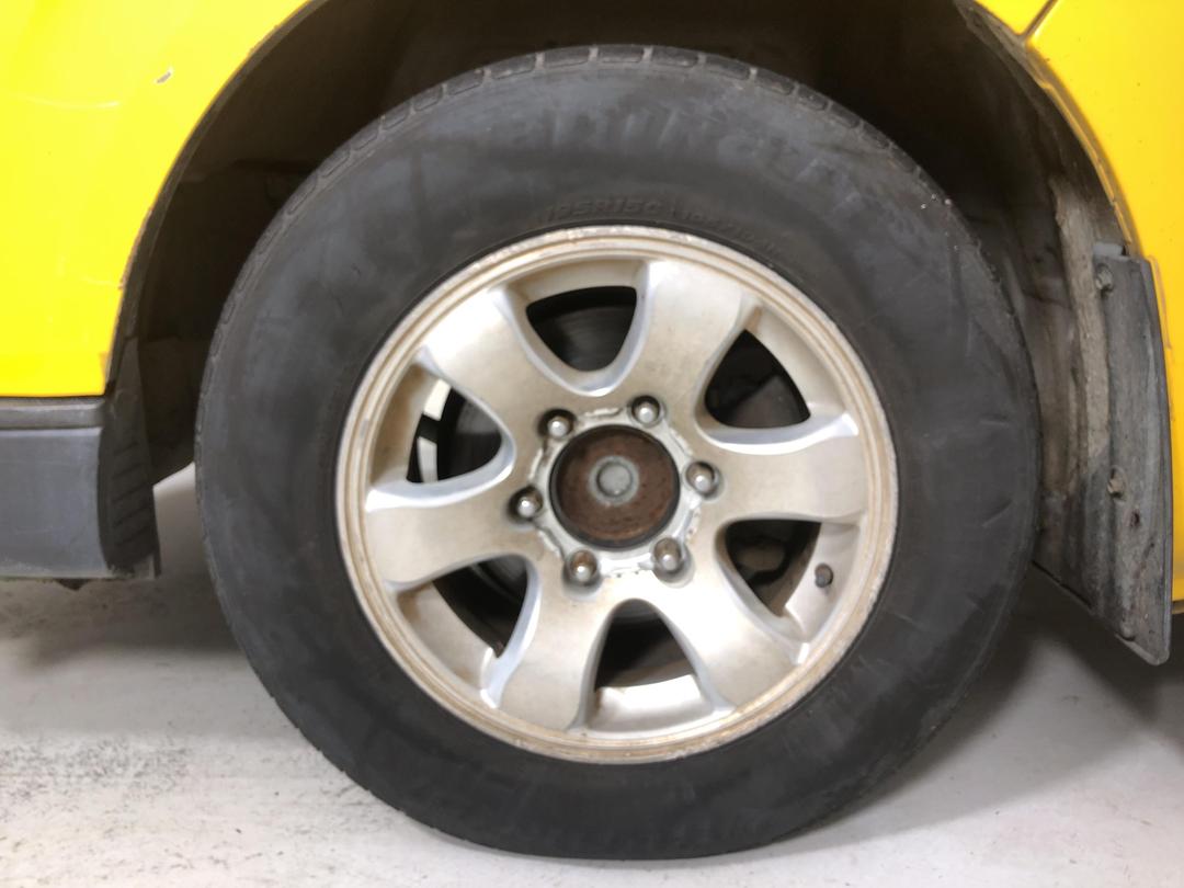 Photo '10' of Toyota Hiace