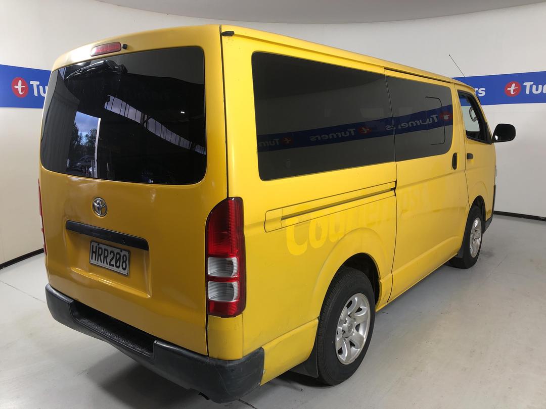 Photo '7' of Toyota Hiace