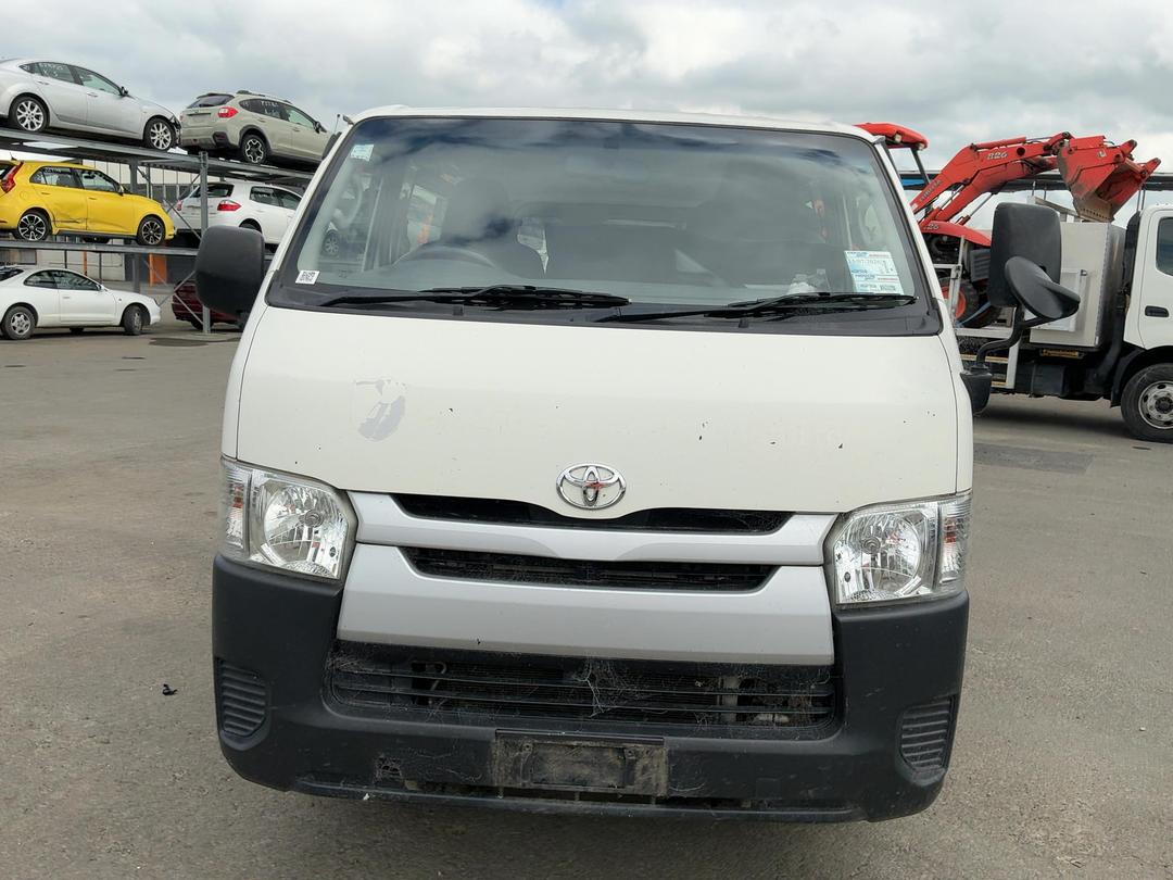 Photo '3' of Toyota Hiace Photo '3' of Toyota Hiace