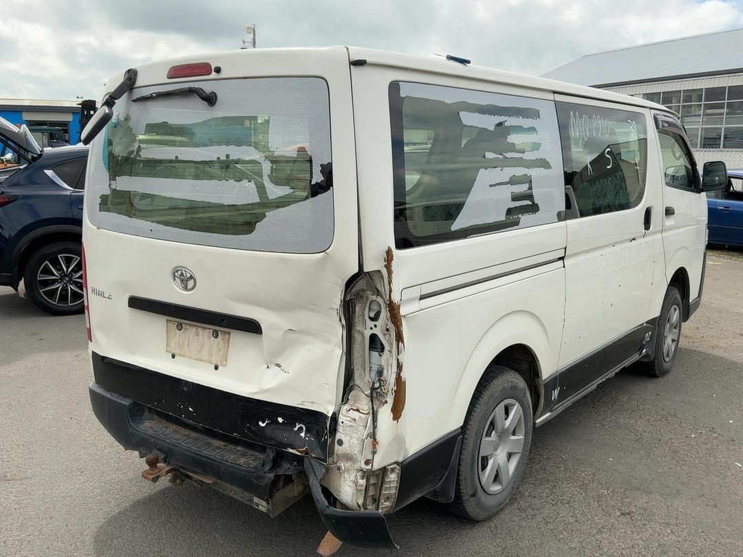 Photo '7' of Toyota Hiace Photo '7' of Toyota Hiace