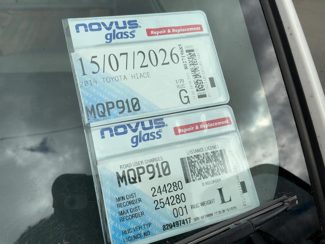 Photo '19' of Toyota Hiace Photo '19' of Toyota Hiace