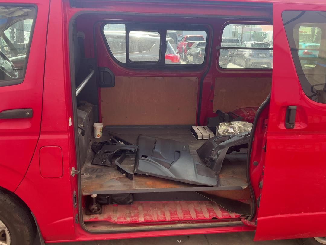 Photo '13' of Toyota Hiace ZL TD Photo '13' of Toyota Hiace ZL TD