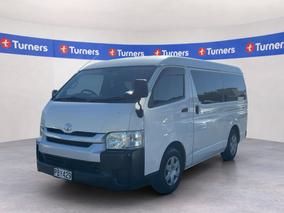 Photo '4' of Toyota Hiace