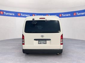 Photo '6' of Toyota Hiace