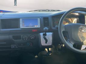 Photo '18' of Toyota Hiace