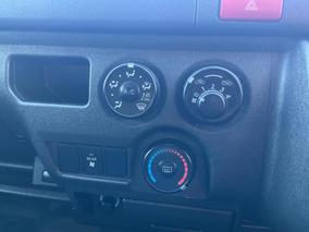 Photo '26' of Toyota Hiace
