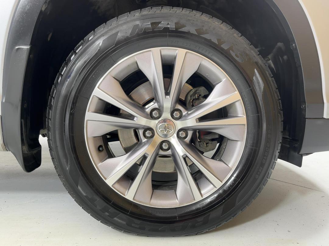 Photo '9' of Toyota Highlander