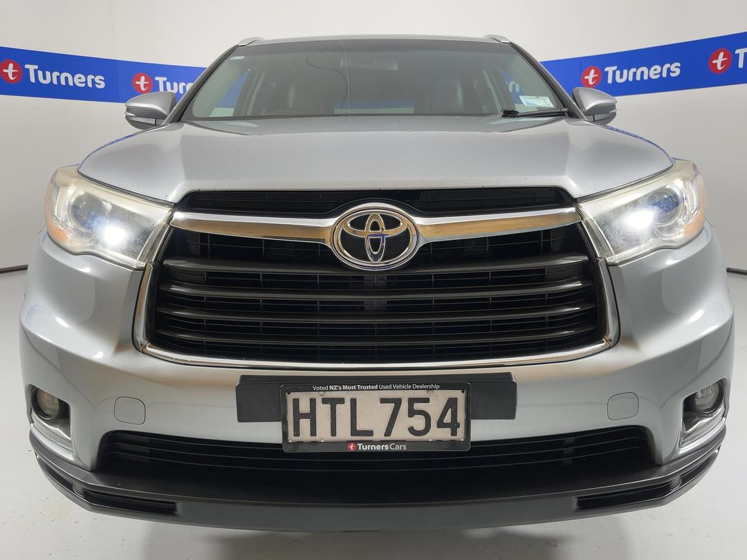 Photo '2' of Toyota Highlander