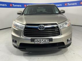 Photo '2' of Toyota Highlander