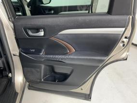 Photo '19' of Toyota Highlander
