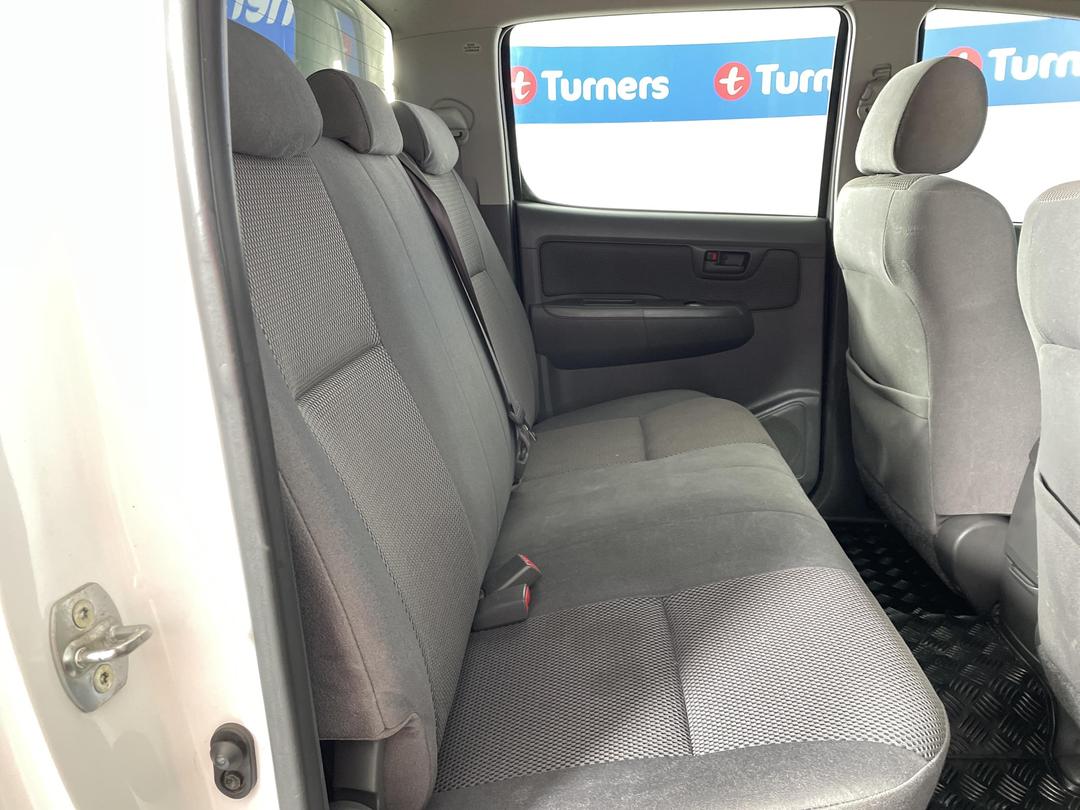 Photo '20' of Toyota Hilux