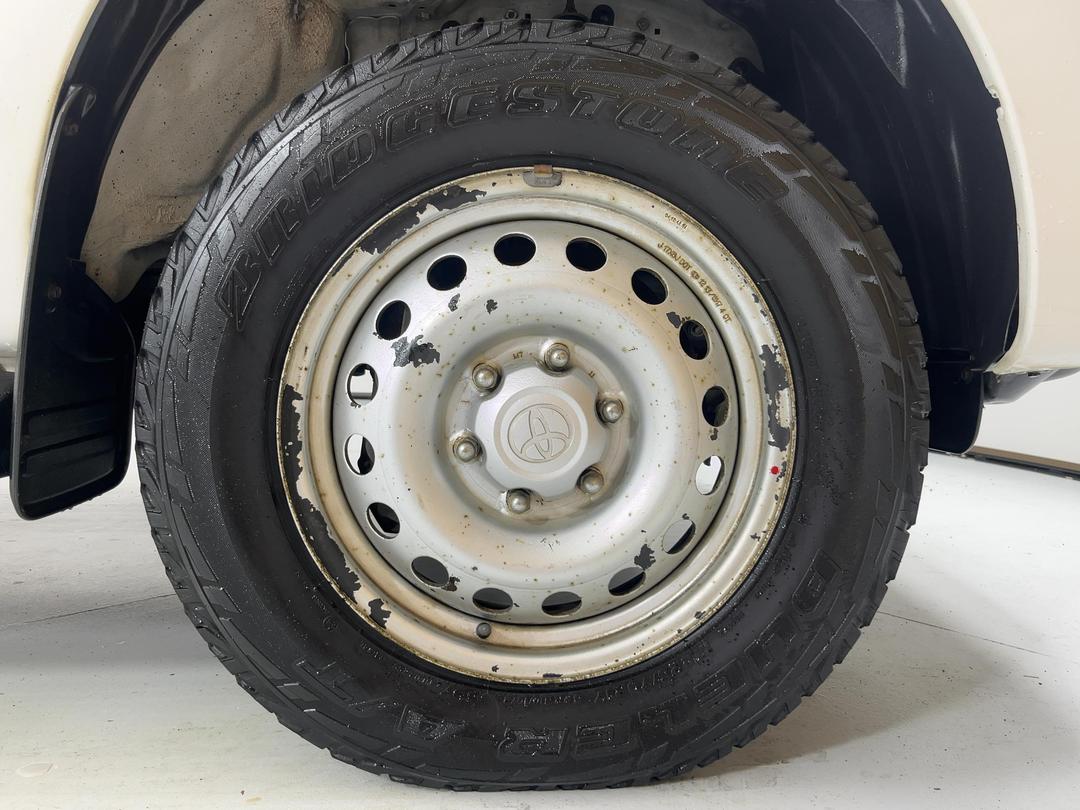 Photo '9' of Toyota Hilux