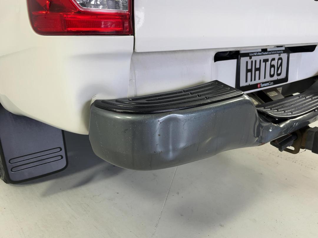 Photo '36' of Toyota Hilux