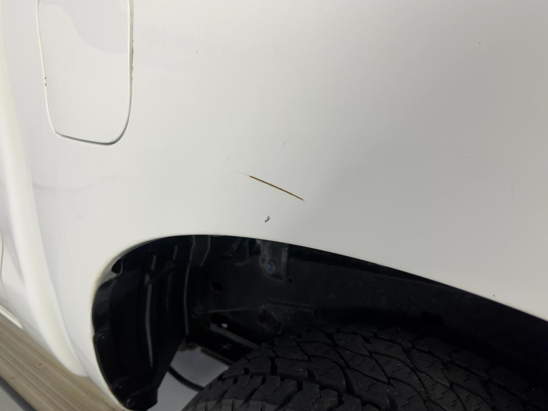 Photo '37' of Toyota Hilux