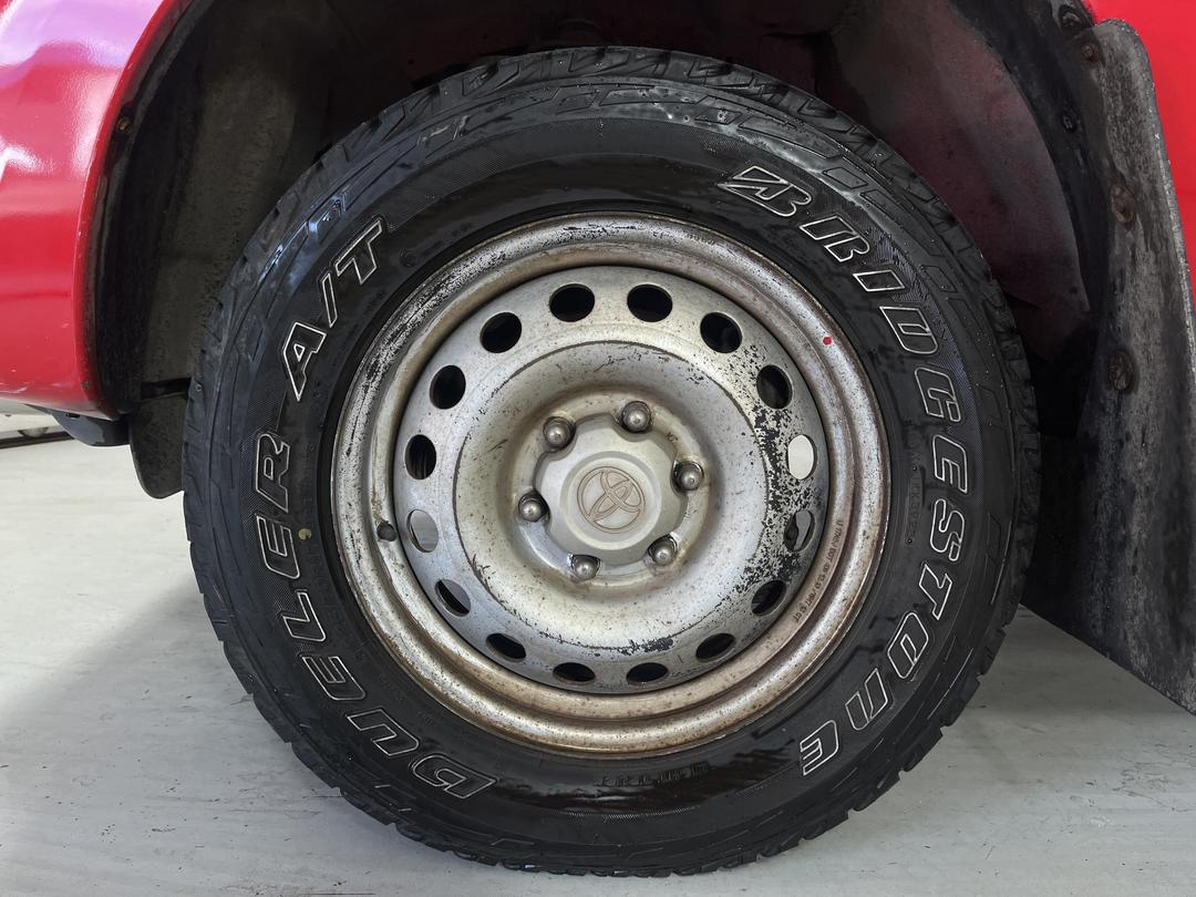 Photo '10' of Toyota Hilux