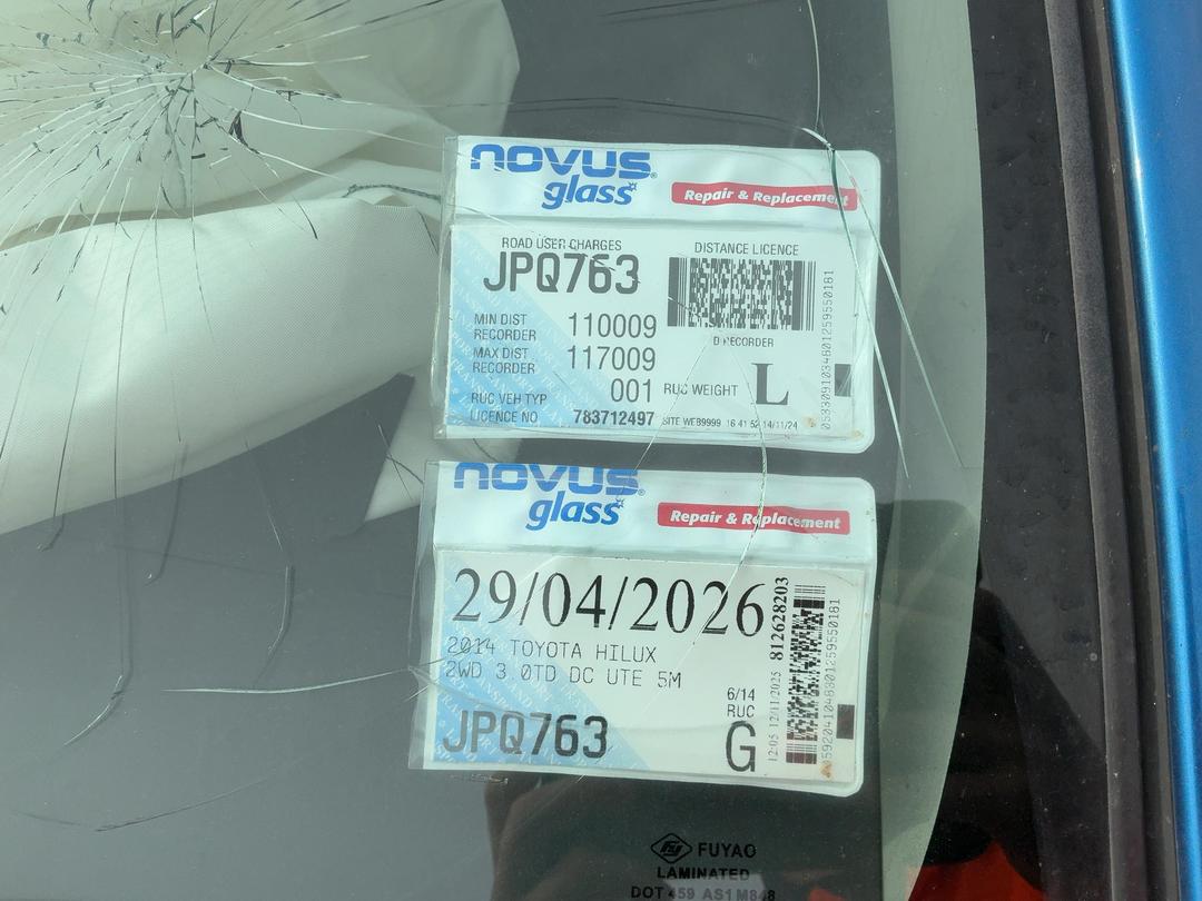 Photo '18' of Toyota Hilux TD DC