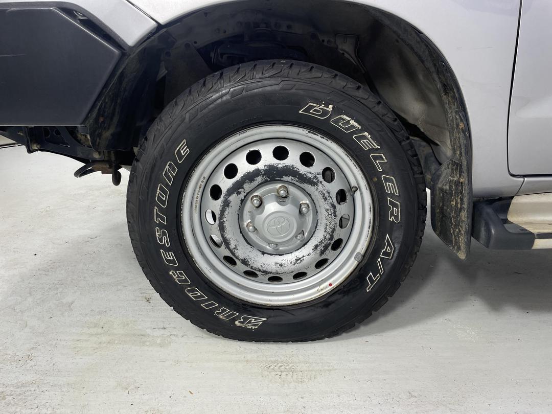 Photo '10' of Toyota Hilux