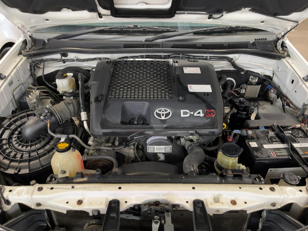 Photo '13' of Toyota Hilux
