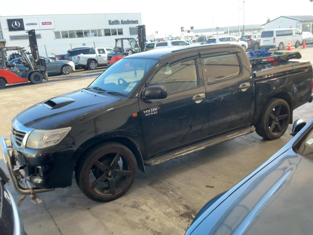 Photo '5' of Toyota Hilux TD DC Photo '5' of Toyota Hilux TD DC