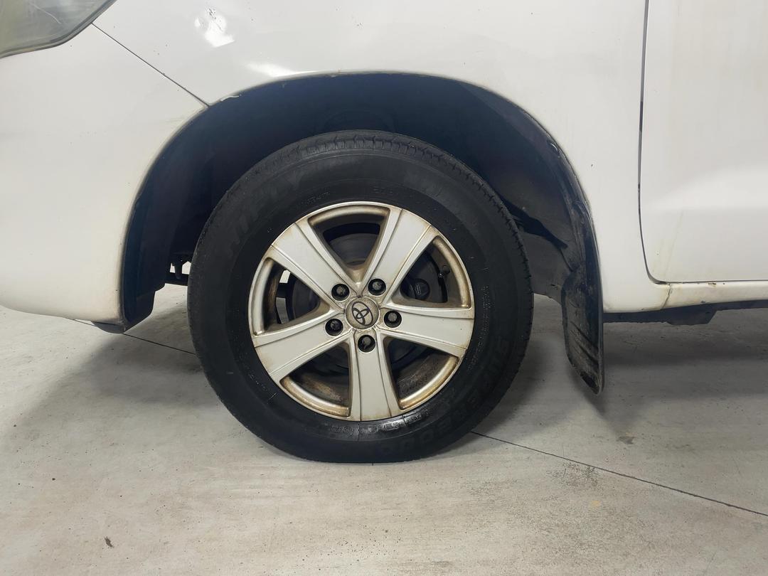 Photo '10' of Toyota Hilux