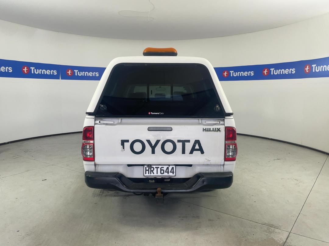 Photo '6' of Toyota Hilux