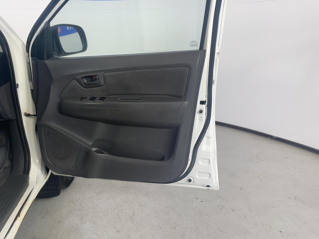 Photo '15' of Toyota Hilux