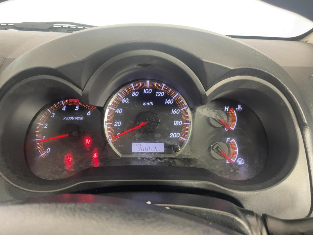 Photo '21' of Toyota Hilux